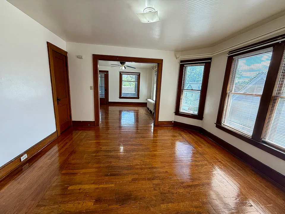 308 Roosevelt Ave #3S