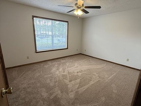 5th image of 2308A Pineview Dr #0