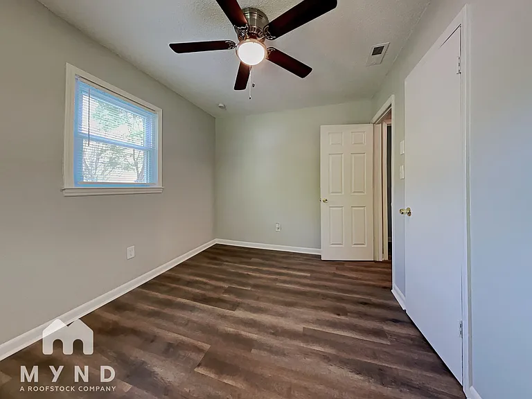 198 Harriet Ln — Photo 10