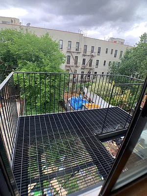 Rented by Cargon Realty | media 6