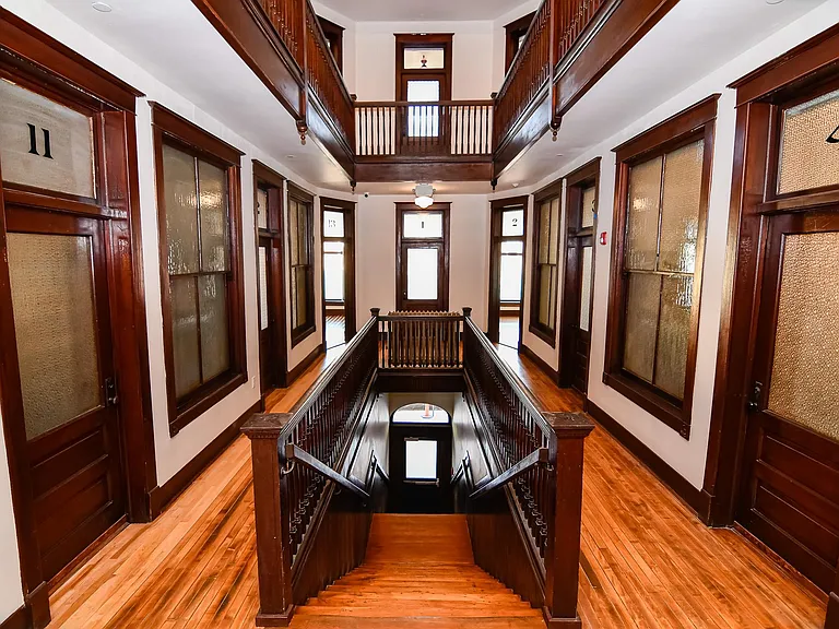 32 W Main St #201 — Photo 16