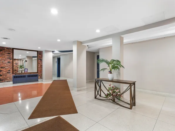 68-15 Selfridge Street image 8 of 13