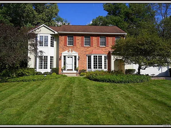 4685 Pepperwood Ln, Clarence, NY 14031