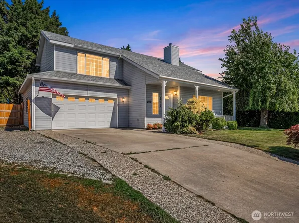 121 Manhattan Square, East Wenatchee, WA 98802