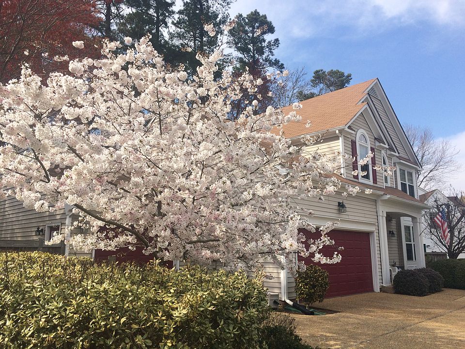 1st image of 108 Jenkins Ct