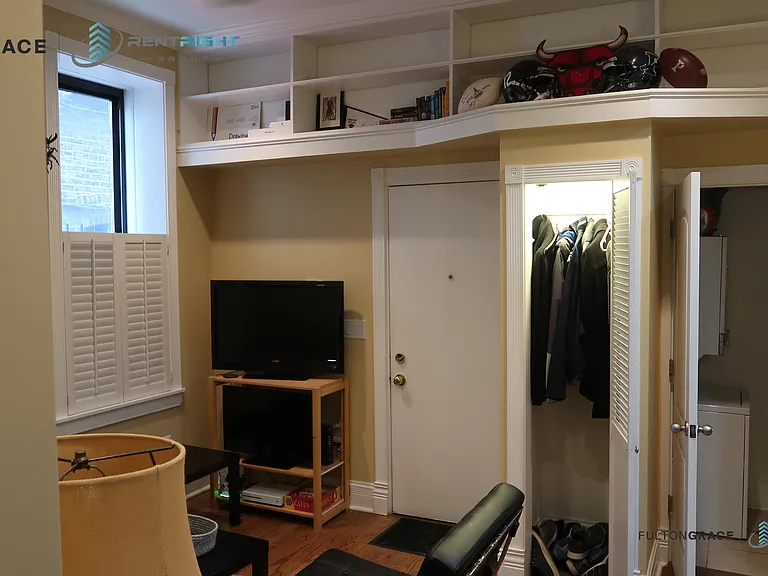 1361 N Ashland Ave #1D — Photo 5