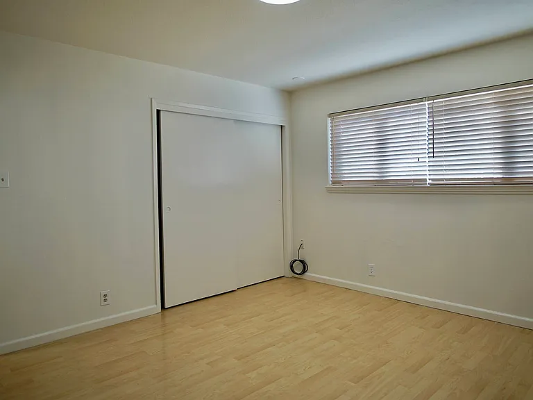 3001 Knights Bridge Rd — Photo 13