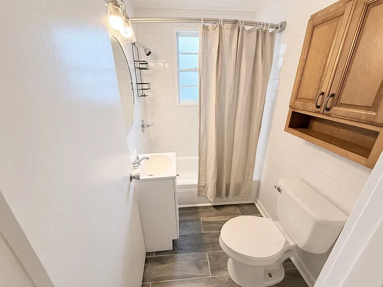1510 Whatley St — Photo 8