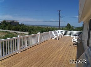 3rd image of 1525 Beach Plum Dr