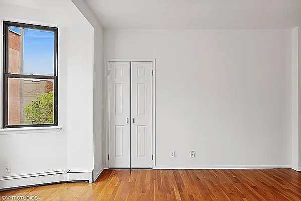 546 Henry St #4B — Photo 4