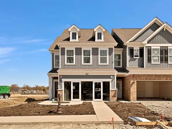 32 Weirich Way #76002, Batavia, IL 60510