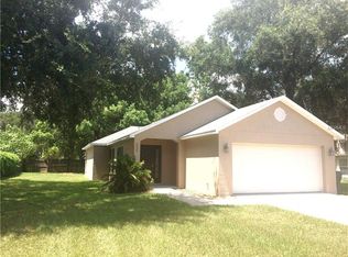 605 Flora View Ln, Leesburg, FL 34748