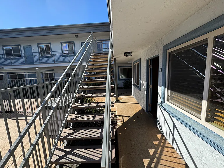 1450 Iris Ave #11 — Photo 15