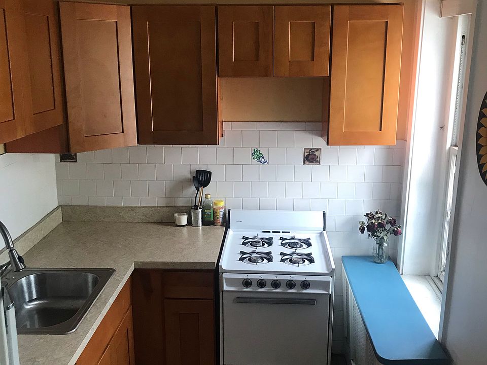 1st image of 4317 Osage Ave Floor 3