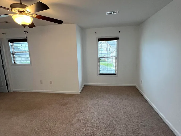608 Cheltenham Dr — Photo 38