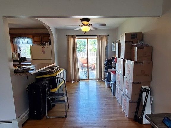 4th image of 21 Dulittle St