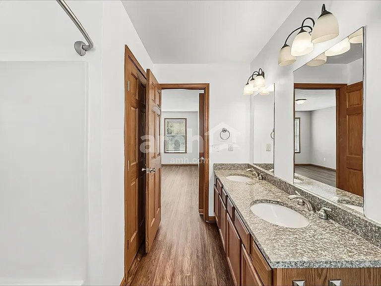6715 Legacy Pointe Ct — Photo 12