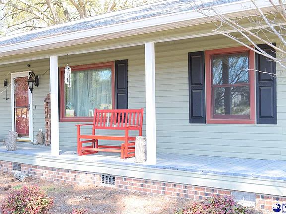 3rd image of 710 Spring St