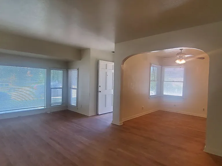 2032 Arden Dr W — Photo 8