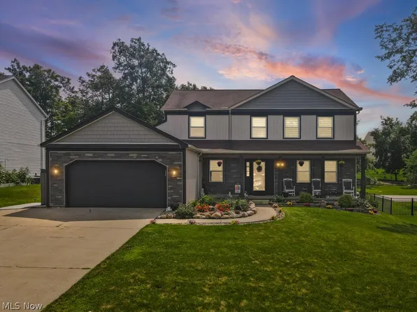 3044 Greenwich Ln, Brunswick, OH 44212