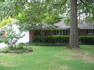 565 Lakeside Ave, Camden, AR 71701
