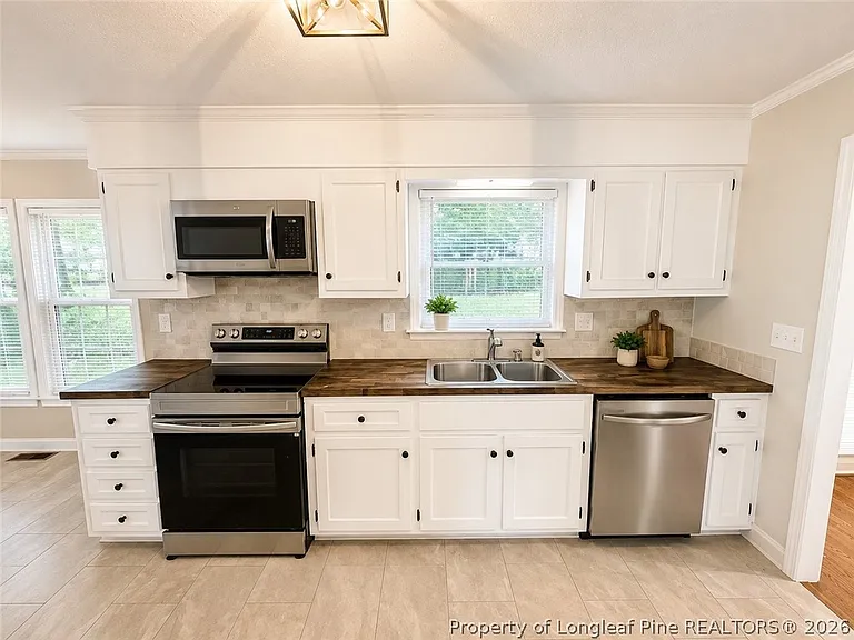 5800 Lagu Pl — Photo 5