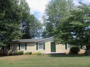 3858 Love Rd, Claremont, NC 28610