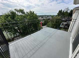 250 Mary Lou Ave, Yonkers, NY 10703