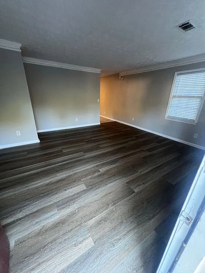 2 bed, 1.0 bath, 900 sqft, $1,299 — Photo 3