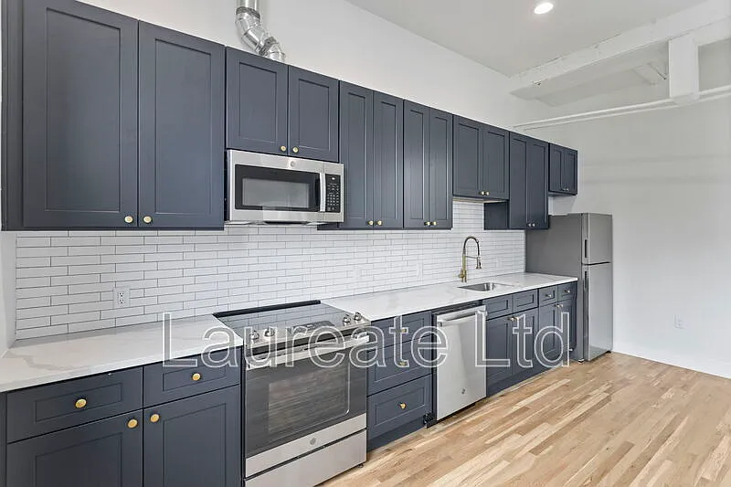 1 bed, 1.0 bath, 900 sqft, $1,745 — Photo 4