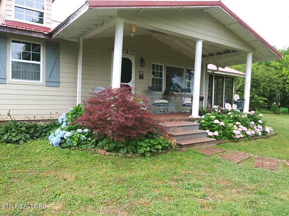 2nd image of 900 Teeters Rd