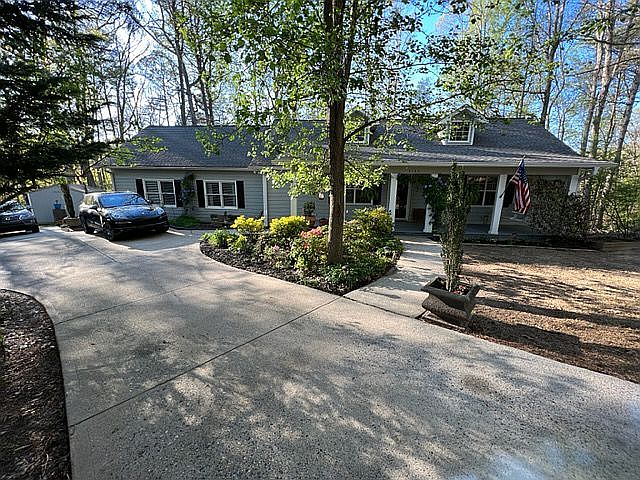 1st image of 3145 Imperial Dr