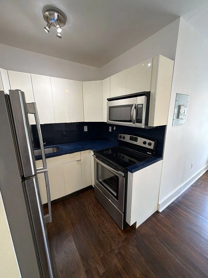 The Roads Apartments — Photo 3