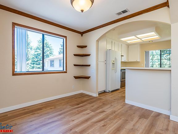 3rd image of 5392 Colony Park Cir