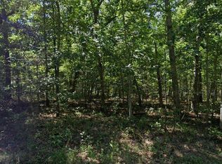 4005 Yellow Knife Dr, Crossville, TN 38572