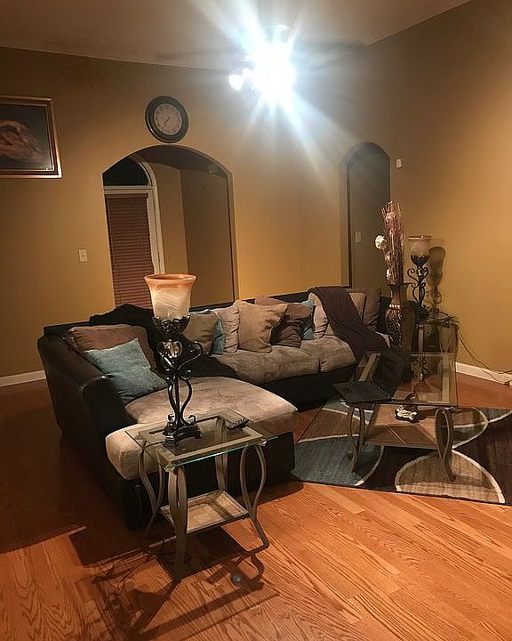 1st image of 868 Bayou Vista Dr