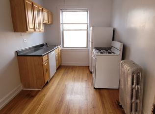 2352 W Touhy Ave #2K, Chicago, IL 60645