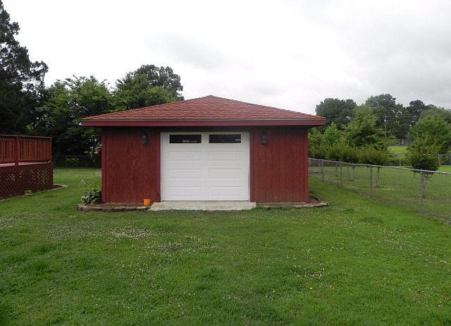 2nd image of 113 Northview Dr