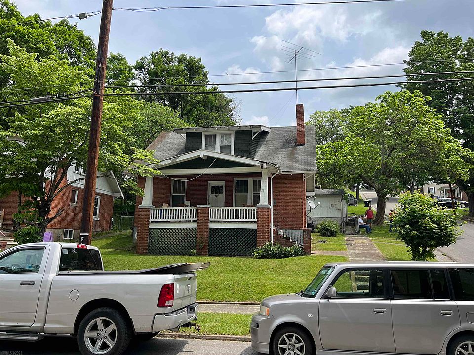 1st image of 221 S Washington Ave
