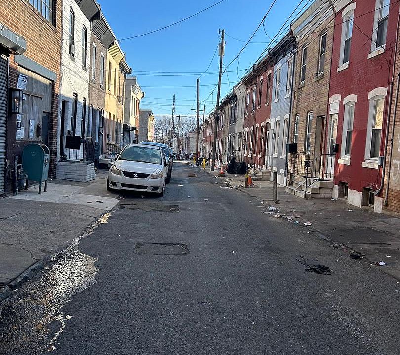 1st image of 2072 E Clementine St