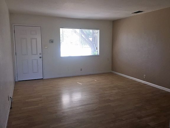 3rd image of 4033 Cornelia Way