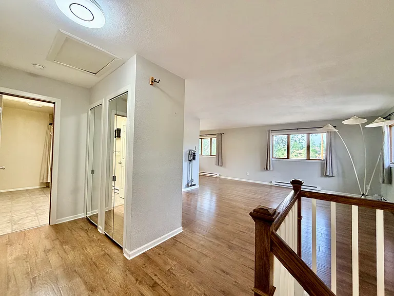 2140 Reynolds St — Photo 3