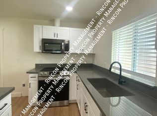 296 Millbrae Ct UNIT B, Ventura, CA 93004