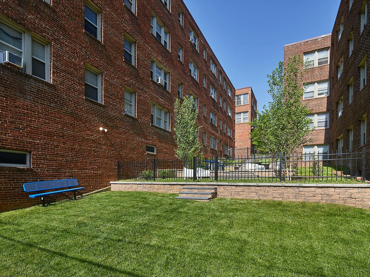 The Glenwood Apartments — Photo 3