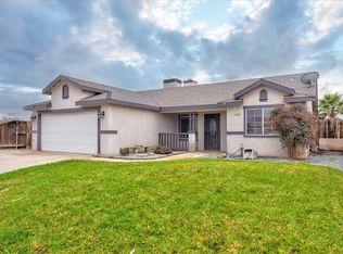 1361 Autumn Ct, Hanford, CA 93230