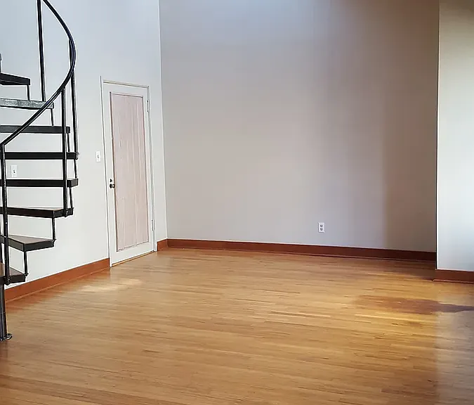 2182 NW Hoyt St #16 — Photo 4