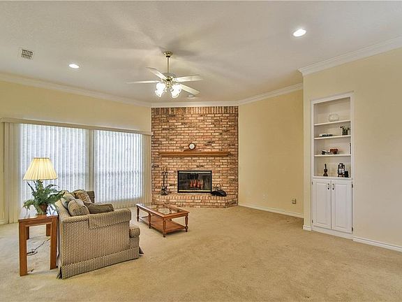 3rd image of 6208 Westover Dr