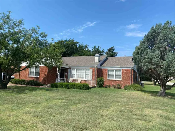 525 N 15th St, Frederick, OK 73542