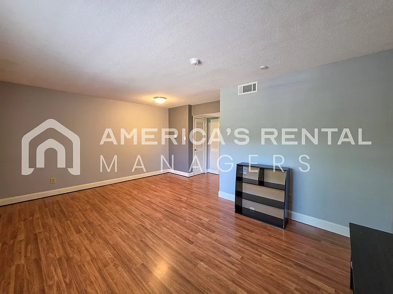 3441 Sandner Ct #C — Photo 12