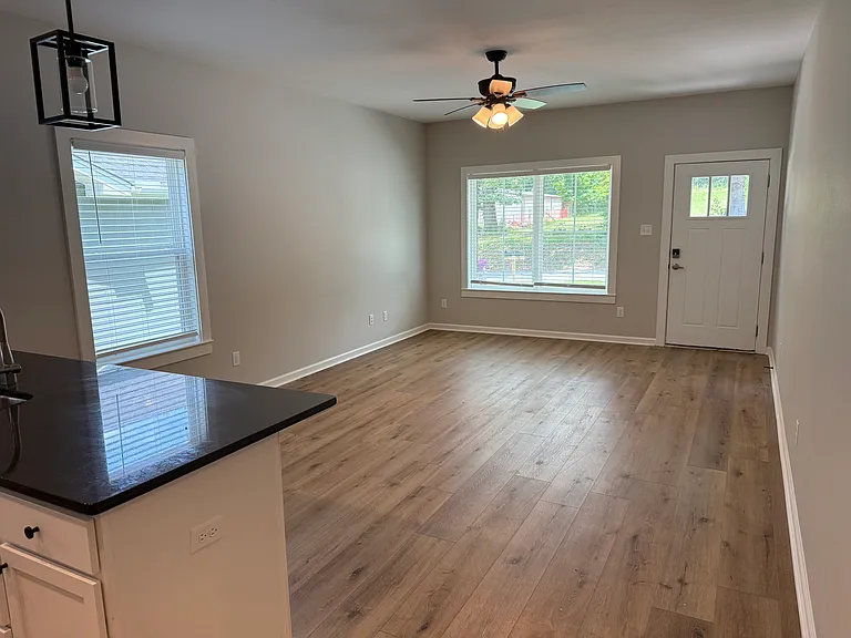 214 Kenwood Rd #1 — Photo 4